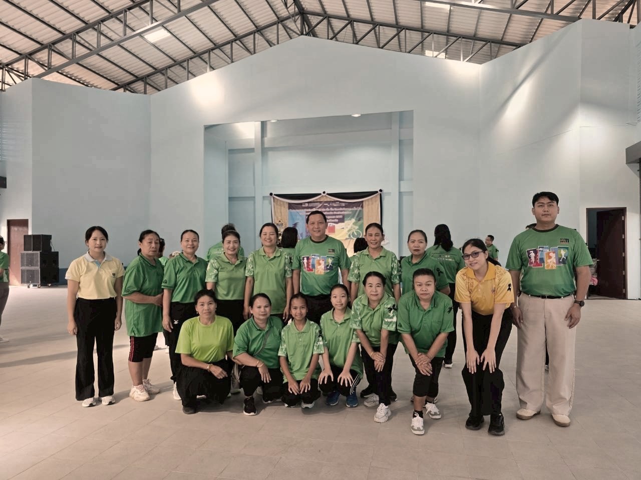 พช.เวียงชัย ร่วมกิจกรรมออกกำลังกาย เพื่อสุขภาพที่ดี เดิน วิ่ง เต้นแอโรบิค "ยิ่งขยับ ยิ่งห่างไกลโรค เพื่อสุขภาพที่ยั่งยืน No Stop No Stroke"