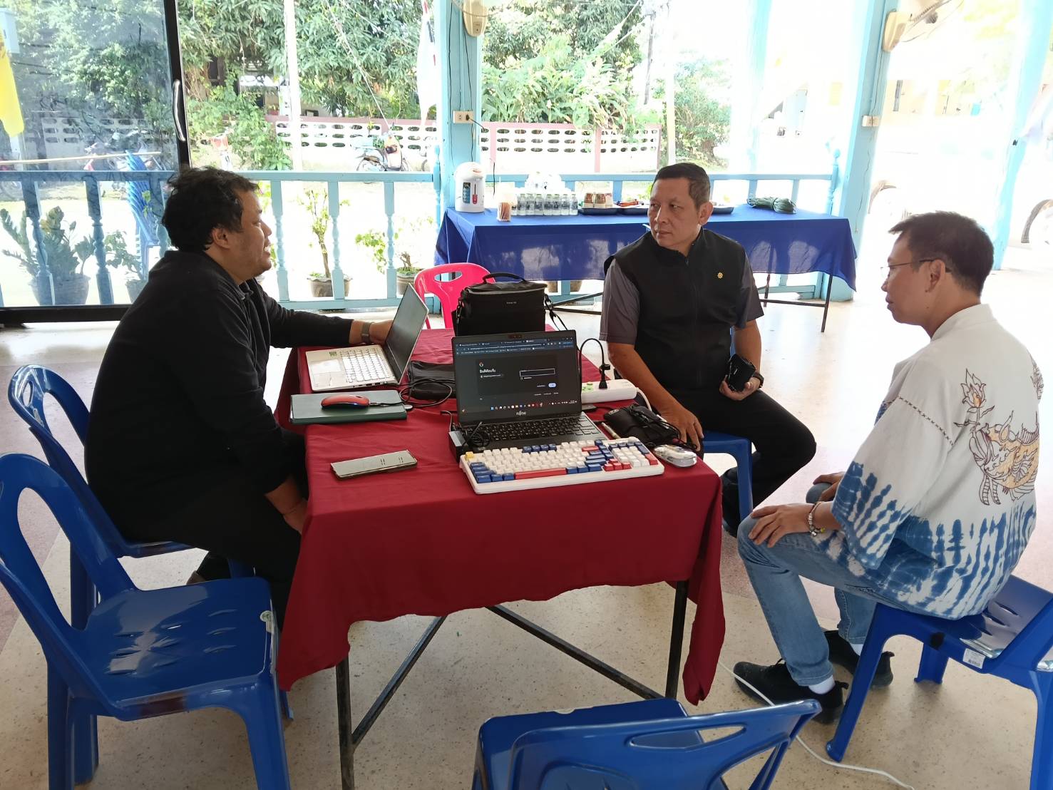 พช.เวียงชัย ร่วมสนับสนุนโครงการ การเพิ่มมูลค่าและคุณค่าเศรษฐกิจฐานรากชุมชนด้วยโมเดลเศรษฐกิจสร้างสรรค์ (creative economy) ขยายตลาดและเพิ่มประสิทธิภาพการผลิตผลิตภัณฑ์ชุมชน "ประชุมเชิงปฏิบัติการวางแผนพัฒนาผลิตภัณฑ์กลุ่มผ้าทอวังช้าง 