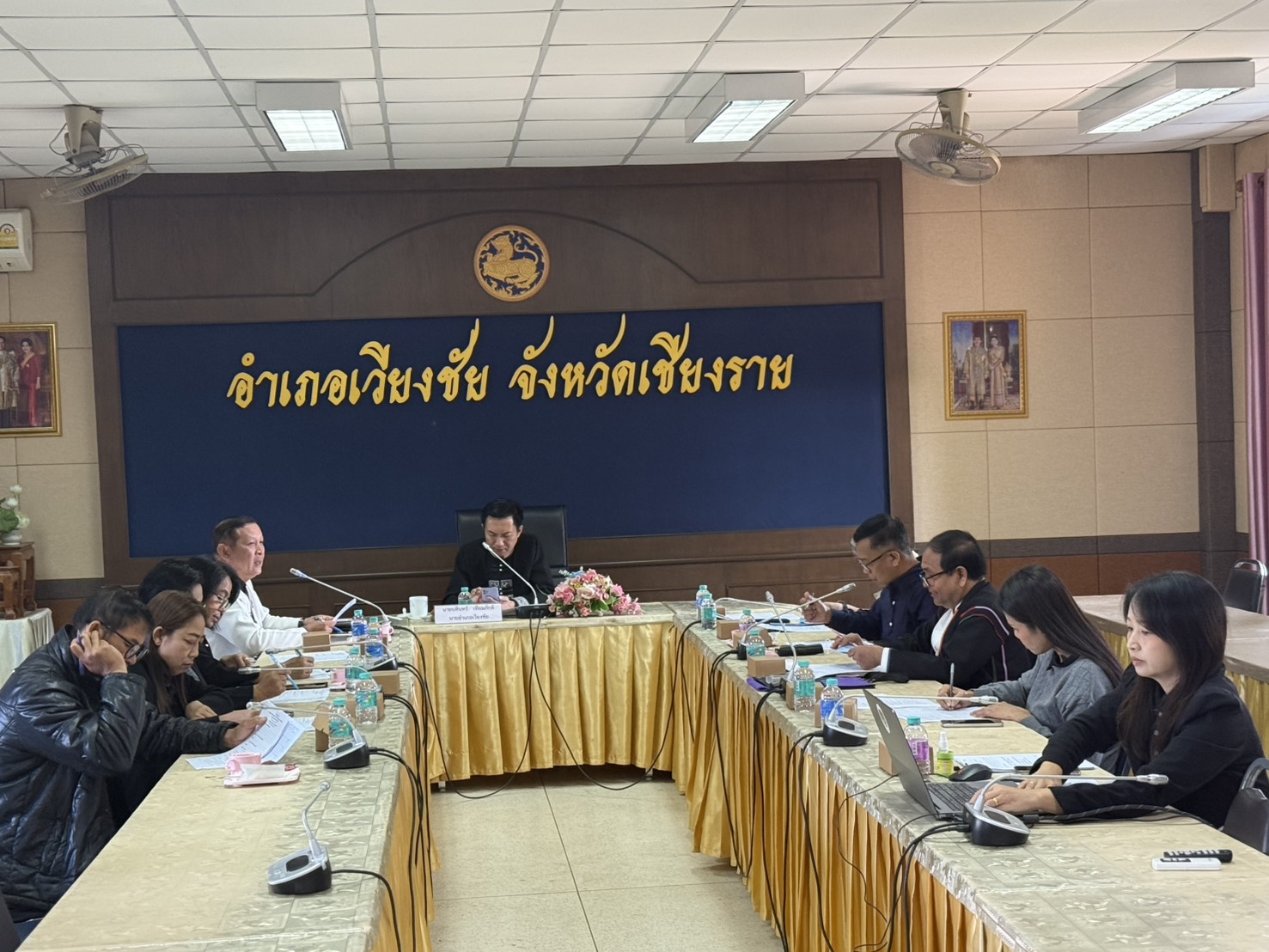 พช.เวียงชัย ดำเนินการประชุมคณะอนุกรรมการกลั่นกรองและติดตามการดำเนินงานกองทุนพัฒนาบทบาทสตรีอำเภอ (อกส.อ.) อำเภอเวียงชัย