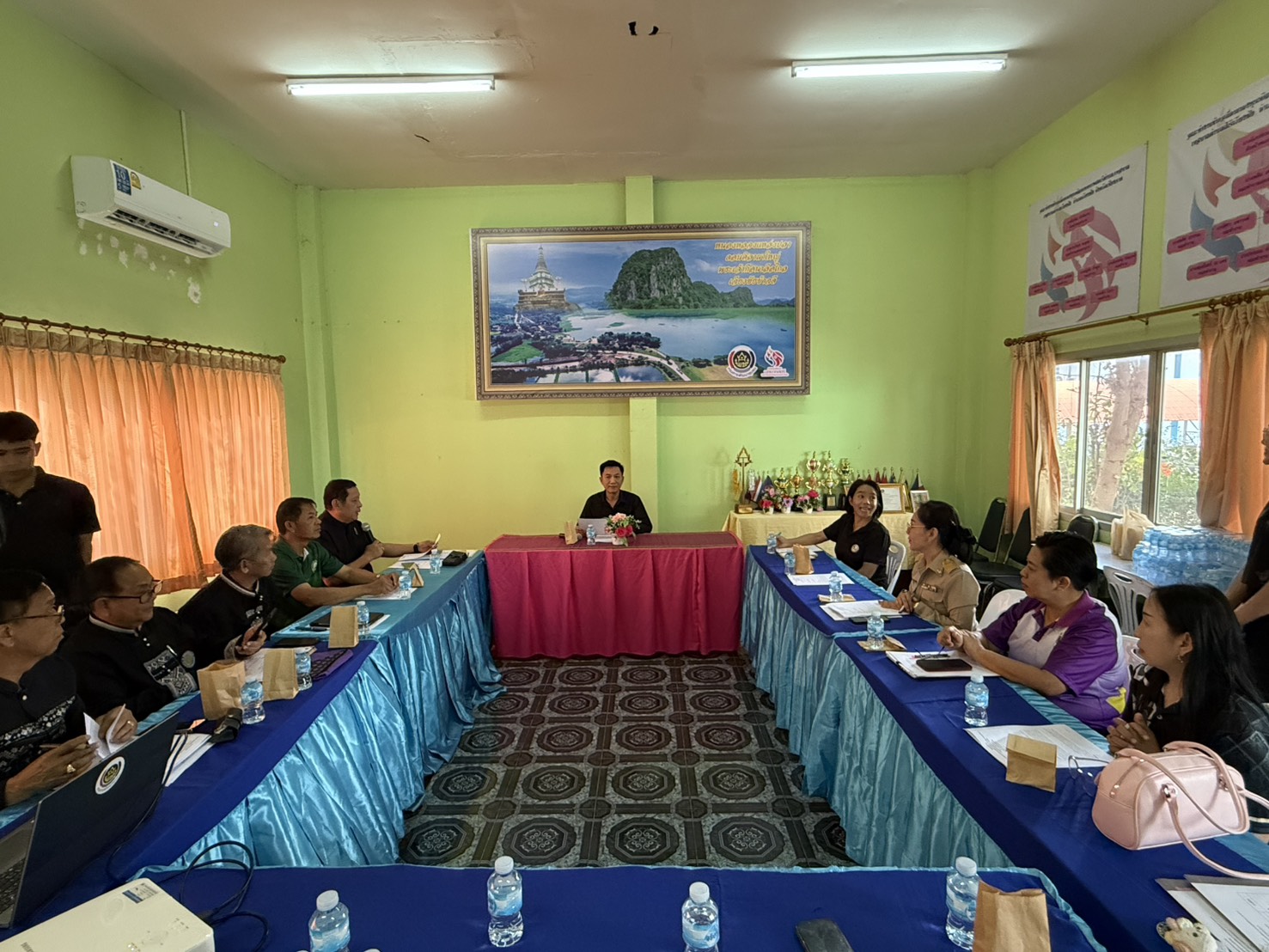 พช.เวียงชัย ดำเนินการประชุมคณะอนุกรรมการกลั่นกรองและติดตามการดำเนินงานกองทุนพัฒนาบทบาทสตรีอำเภอ (อกส.อ.) อำเภอเวียงชัย ครั้งที่ 2/2569