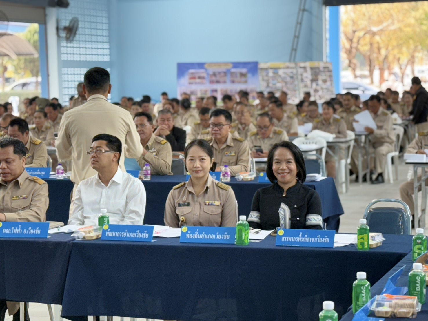 พช.เวียงชัย เข้าร่วมการประชุมกำนัน ผู้ใหญ่บ้าน ฯลฯ ประจำเดือนมีนาคม 2569 และดำเนินกิจกรรมตลาดนัดคนไทยยิ้มได้หน้าที่ว่าการอำเภอเวียงชัย